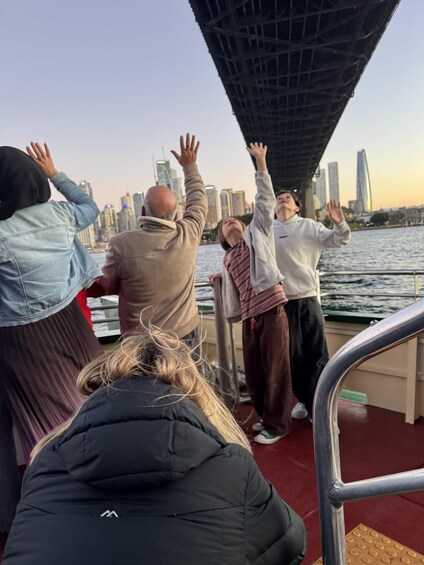 Sydney: City Highlights Walking Food Tour with Harbor Cruise 1