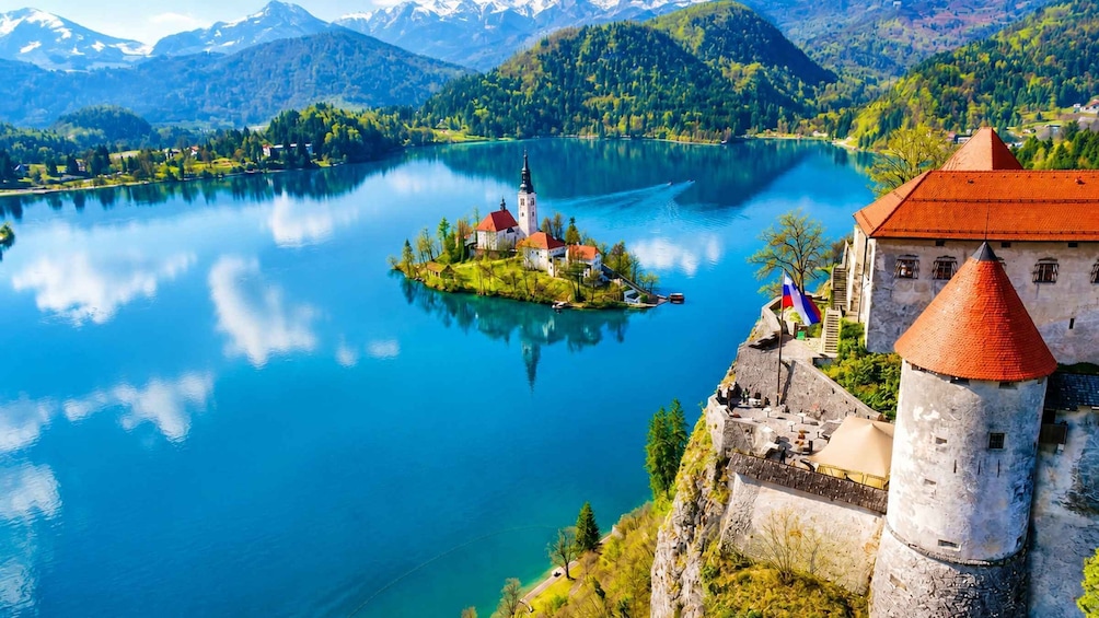 From Zagreb: Bled & Ljubljana Day Tour with Chocolate Gift 1
