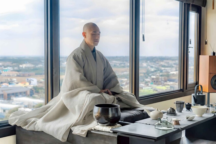Picture 1 for Activity Jeju: Guided Meditation Above the Sea with the Head Monk 4
