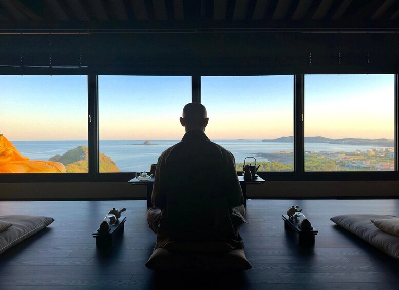 Jeju: Meditation at a Buddhist Temple with a Head Monk 2