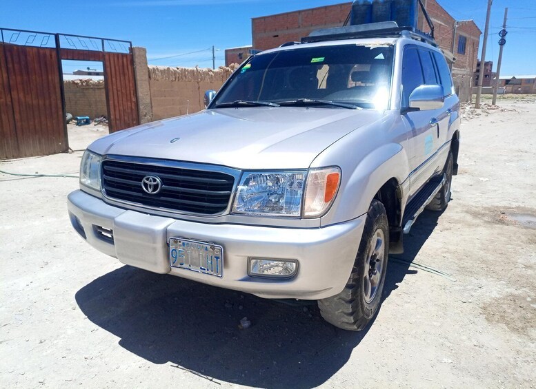 Picture 10 for Activity Uyuni: 3-Days Salt Flats and Desert Adventure Tour with Food 2