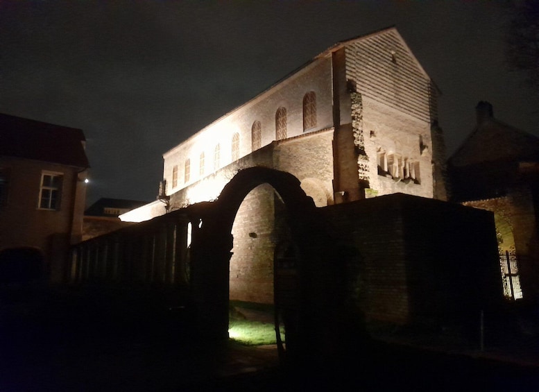 Metz: Small Group Walking Tour and Legends Told at Sunset 1