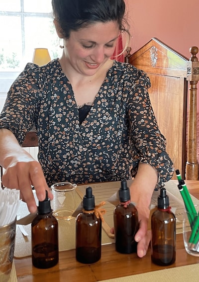 Picture 4 for Activity Normandy - Cherbourg : Custom Perfume Workshop 2