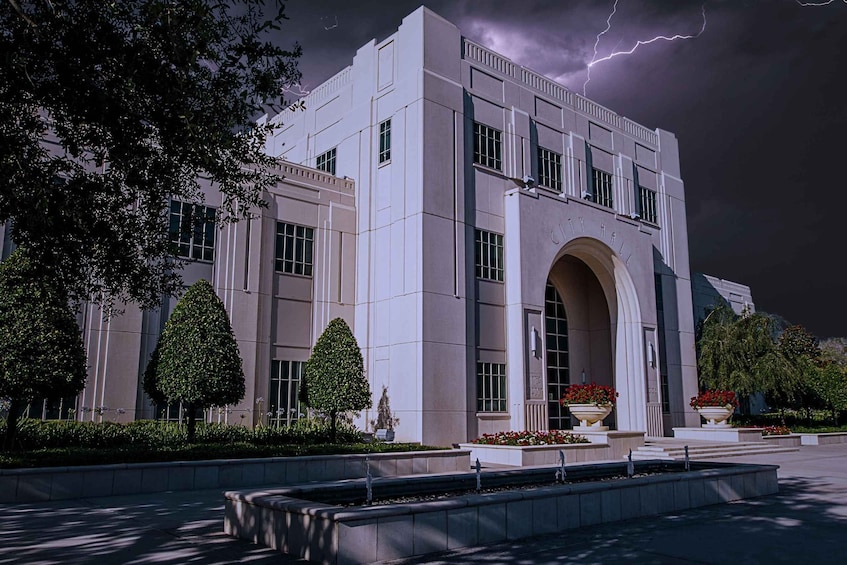 Whispers on the Wharf: Winter Garden Ghost Tours 4