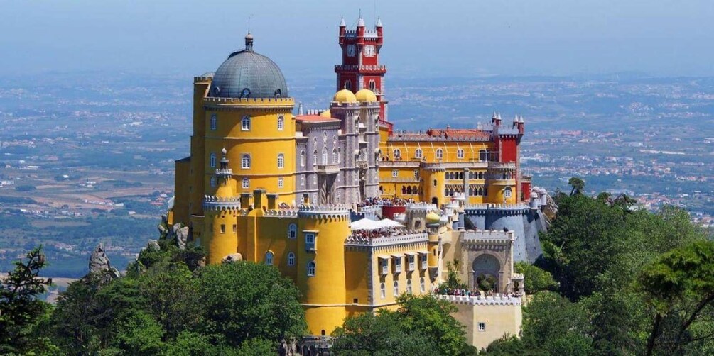 Picture 1 for Activity Full day-Away day from Lisbon to see Sintra and Cascais 1