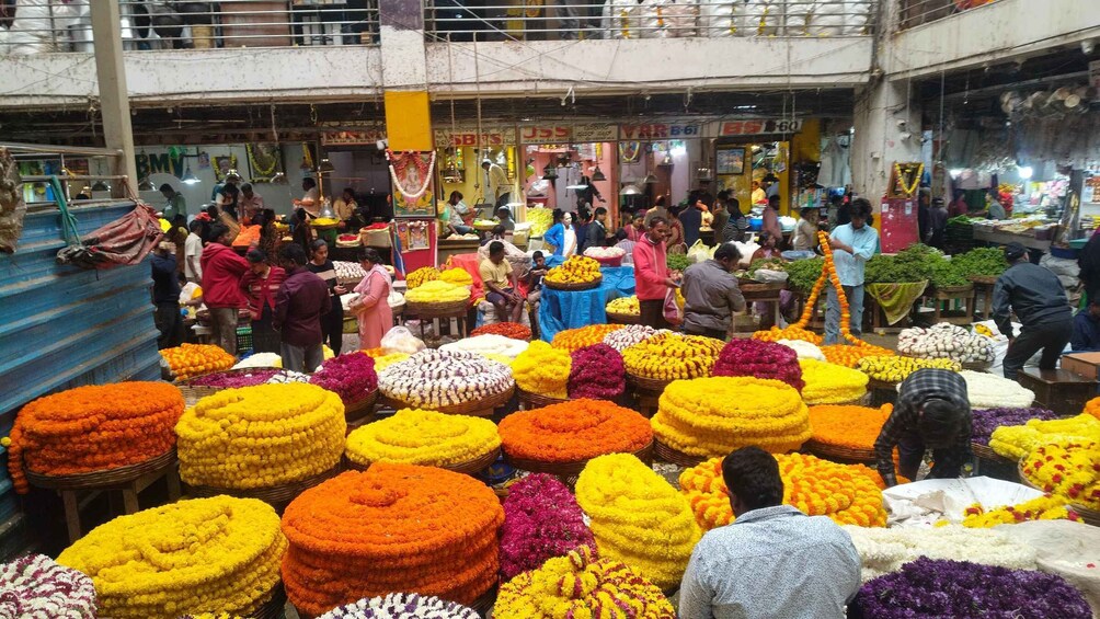 Picture 24 for Activity Bangalore Walking Tour KR Flower Market,Fort,Tippu palace 1