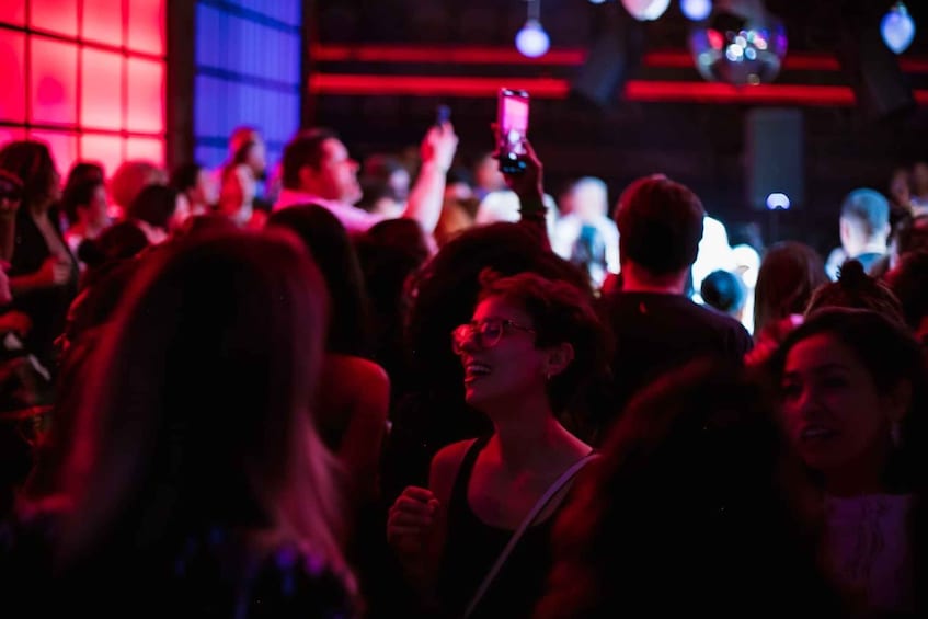 Picture 11 for Activity Munich: Social Night Out with Shots & Club Entry 4