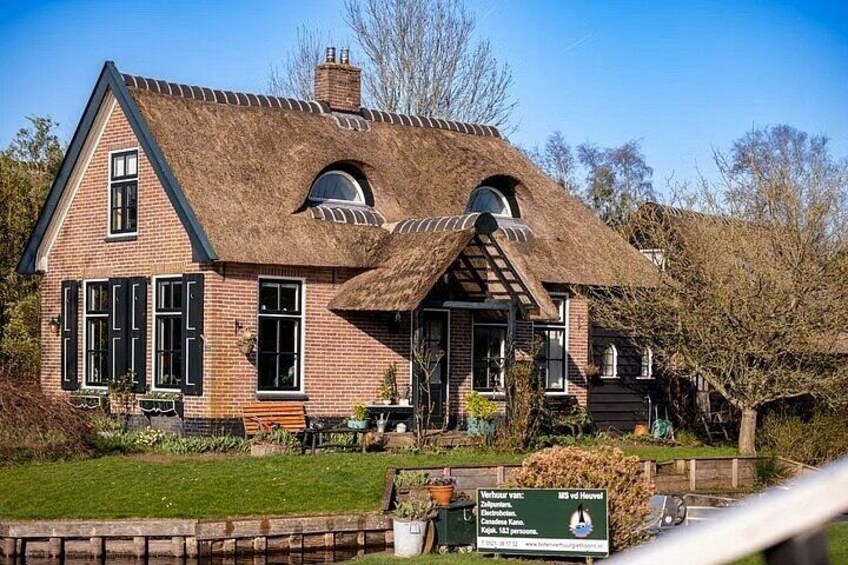 Giethoorn Guided Tour Windmills Cheese and Canals from Amsterdam 1