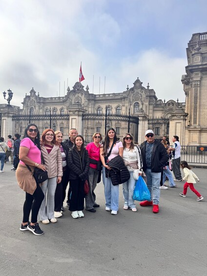 Picture 3 for Activity Lima: Walking tour of the Historic Center, Catacombs, and Pisco Sour Workshop 2