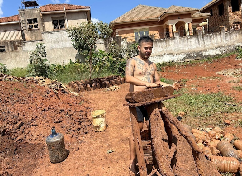 Picture 31 for Activity Uganda: Traditional African Hut Building, Bricks & Painting 2