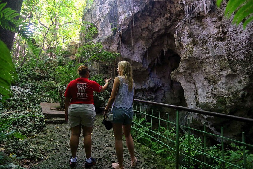 Picture 6 for Activity Santo Domingo: Three Eyes National Park Guided Tour 2