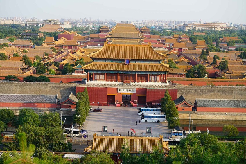 Picture 2 for Activity Private Forbidden City & Badaling Great Wall Sunset Tour 3