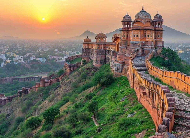 Picture 9 for Activity From Delhi: Same Day Guided Jaipur Tour with 5 Star Lunch 2