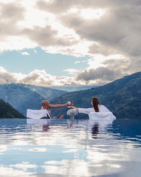Baños de Agua Santa: Visit the Pools of Luna Volcán 1
