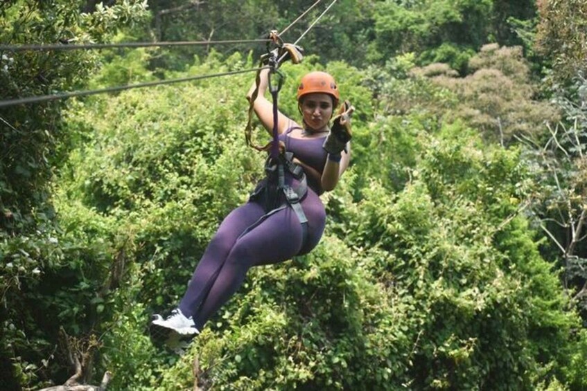 Picture 14 for Activity Roatan: Zipline Tours and Beach Options 2