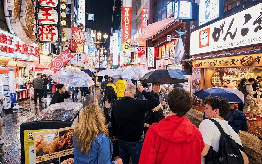 Picture 9 for Activity Osaka: Guided Food Tour with 12 Dishes and 2 drinks 3