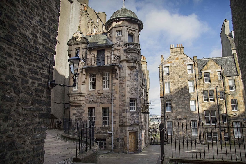 Picture 5 for Activity Edinburgh Castle & Royal Mile Walking Tour - Ticket Included 5