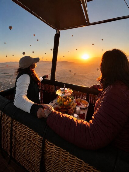 Picture 29 for Activity Marrakech: Balloon Flight, Berber Breakfast & Certificate 3