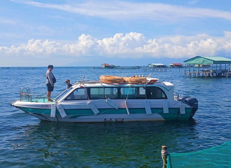 Picture 6 for Activity Phu Quoc: Floating Restaurant & Starfish Beach Experience 4