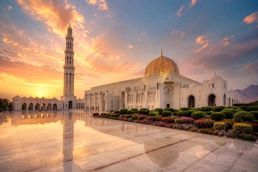Picture 14 for Activity Muscat: Budget-Friendly City Tour with Local Guide & Pickup 3