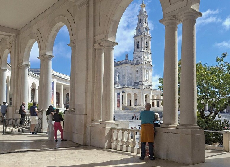 From Lisbon: Private Santarem Holy Miracle & Fatima Tour 1
