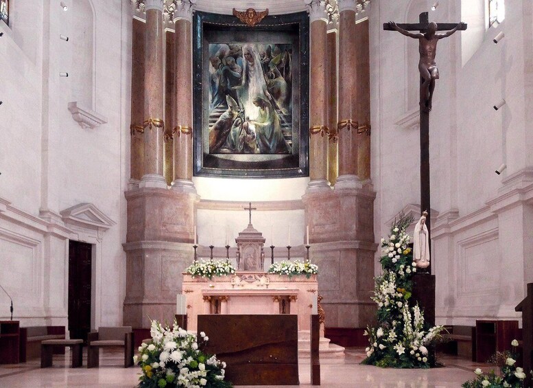 Picture 3 for Activity From Lisbon: Private Santarem Holy Miracle & Fatima Tour 4