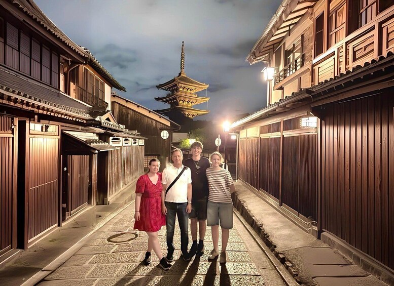Picture 2 for Activity Gion Night Tour: Iconic Geisha District & Hidden Gems 3