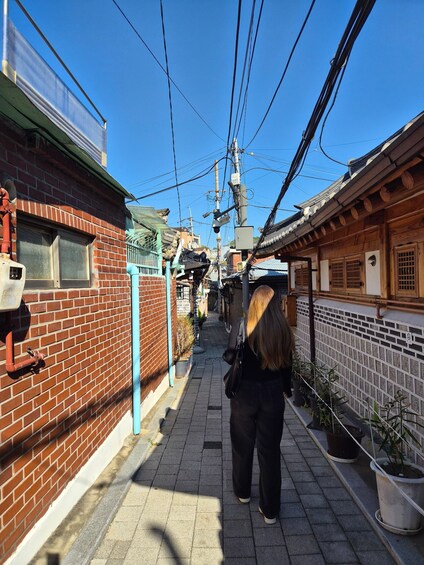 Picture 16 for Activity Seoul: Perfume-Making Workshop in a Historic Hanok 2