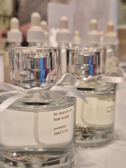 Picture 12 for Activity Seoul: Perfume-Making Workshop in a Historic Hanok 3