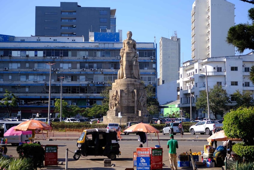 Picture 40 for Activity Maputo downtown walking tour 5