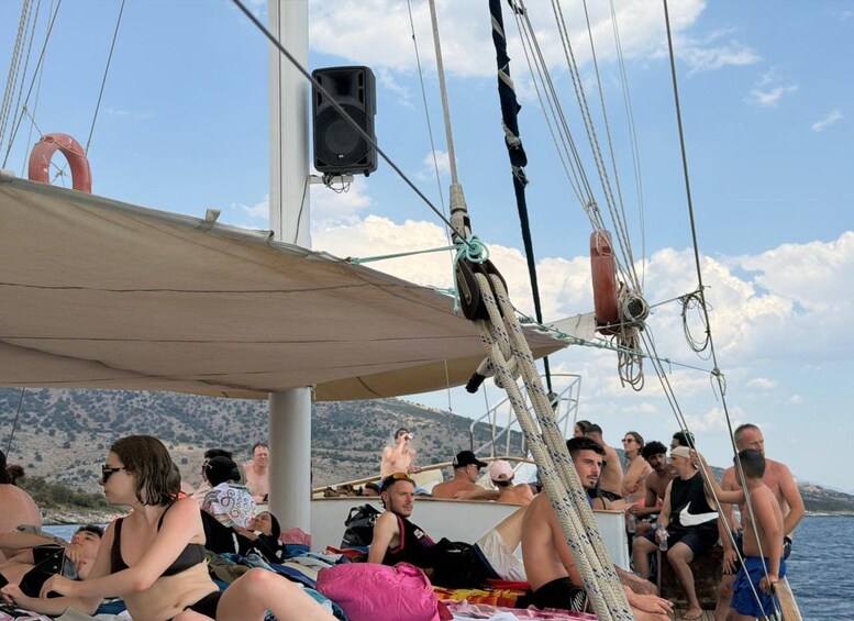 Picture 19 for Activity Saranda: Luxury Yacht Tour to Kroreza, Kakome & Turtle Cave 3