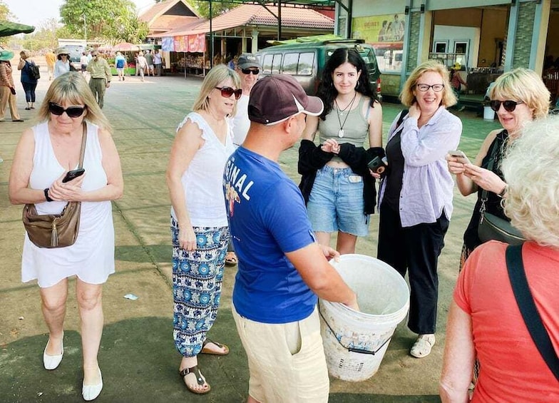 Picture 4 for Activity Siem Reap: Private Transfer From/to Siem Reap - Phnom Penh 4