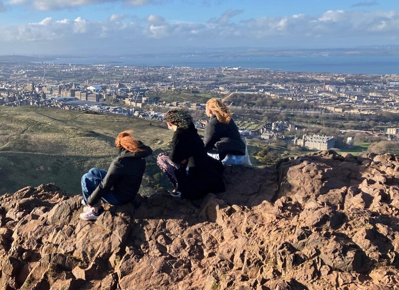 Edinburgh: Hike Arthur's Seat & Calton Hill 2