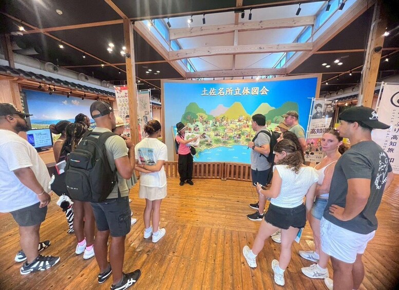 Picture 44 for Activity Best of Kochi Half-Day Tour: Castle & Hirome Market 5