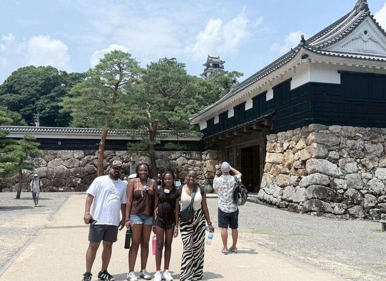 Picture 28 for Activity Best of Kochi Half-Day Tour: Castle & Hirome Market 4