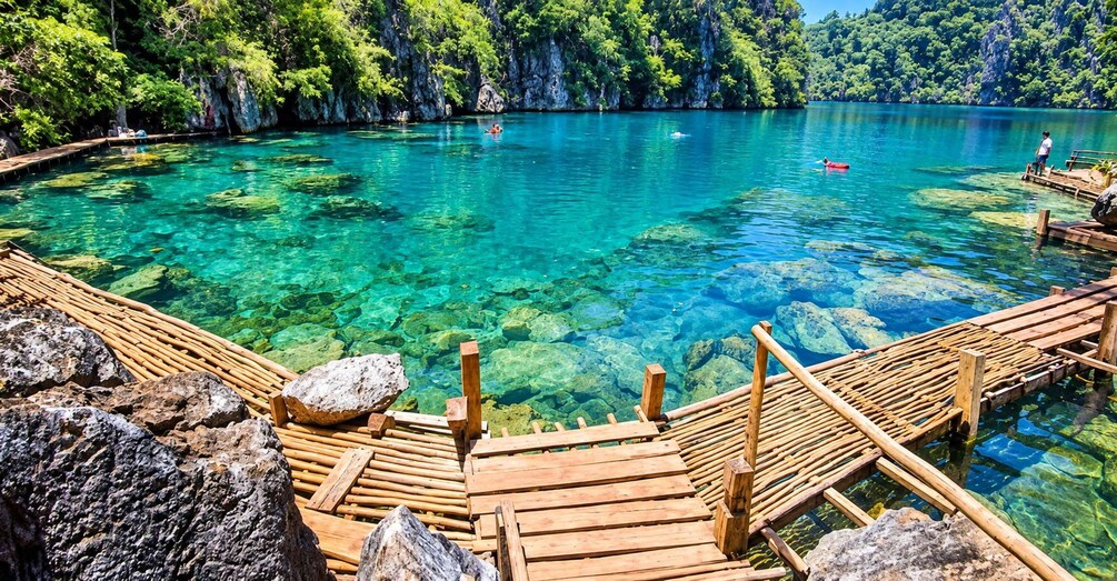 Picture 3 for Activity Coron | Super Ultimate Tour 3