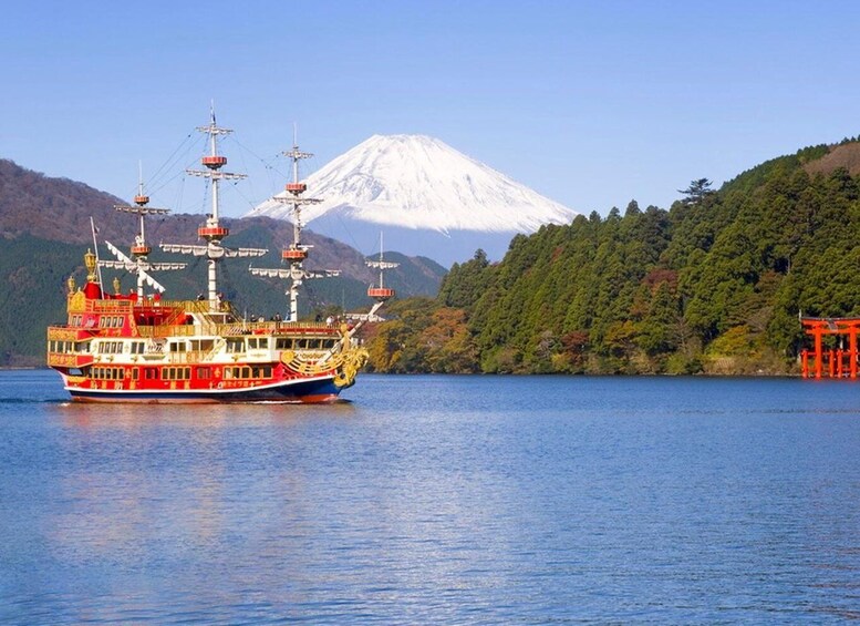 Picture 11 for Activity Mt. Fuji, Hakone & Arakura Pagoda Day Tour from Tokyo 5