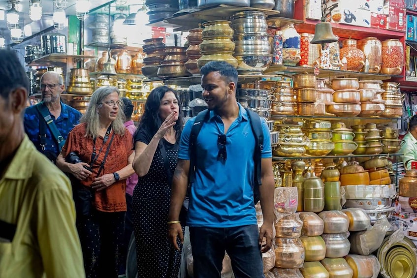 Mumbai Street Food & Market Tour with Local Transport 5