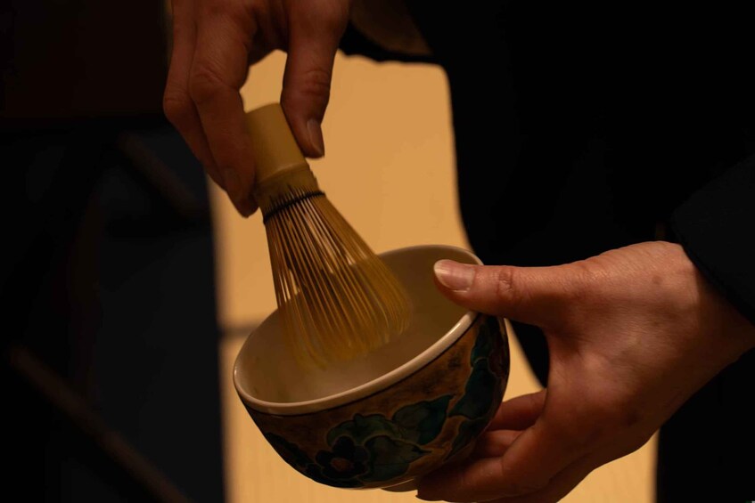 Picture 4 for Activity Kanazawa: Kenrokuen Tea Ceremony Experience 5