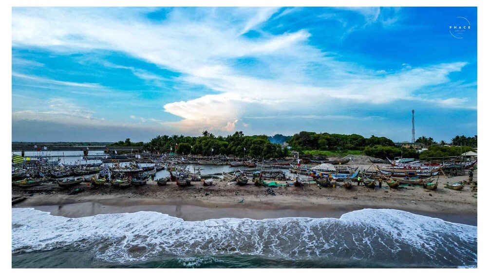 Picture 3 for Activity Accra: Cape Coast Castle,Slave River and Kakum Park Day Tour 4