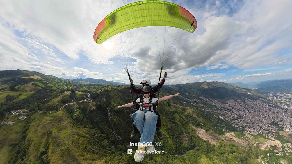 Picture 11 for Activity Medellín, San Felix: Paragliding, a Magical Experience 3