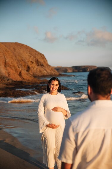 Picture 50 for Activity Lanzarote: Outdoor Photo Shoot with Digital Photos & Canvas 4
