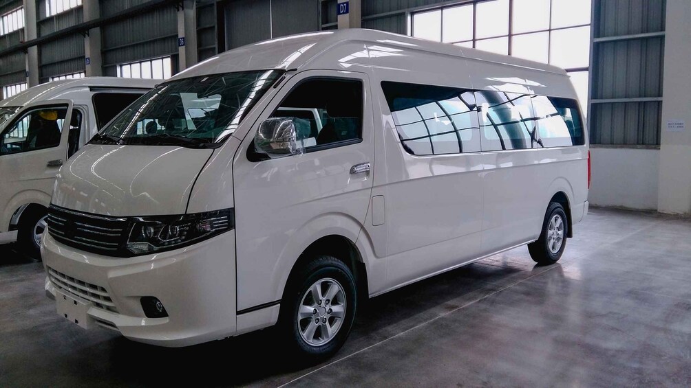 Picture 1 for Activity Semporna: Tawau Airport 1-Way Transfer to/from Semporna 4