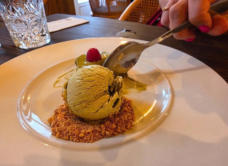Picture 5 for Activity Lisbon: Vegan Food and Culture Walking Tour with Tastings 3
