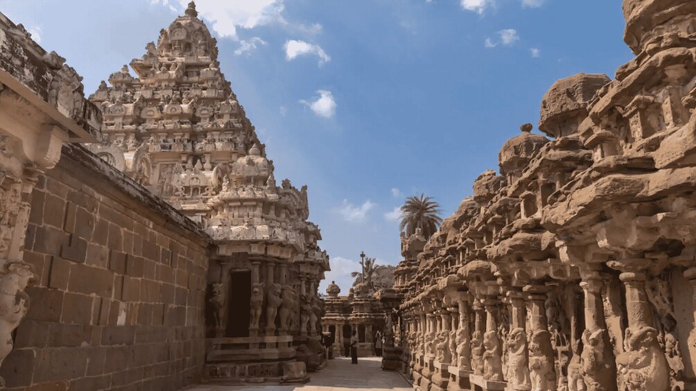 Picture 2 for Activity Mahabalipuram & Kanchipuram: A Perfect Day Trip from Chennai 2