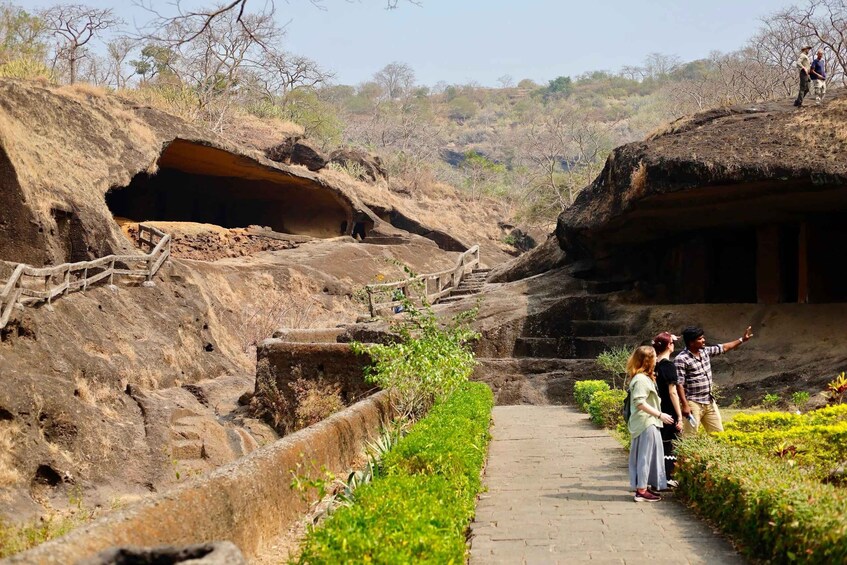 Mumbai Full-Day Sightseeing and Elephanta Caves Tour 2