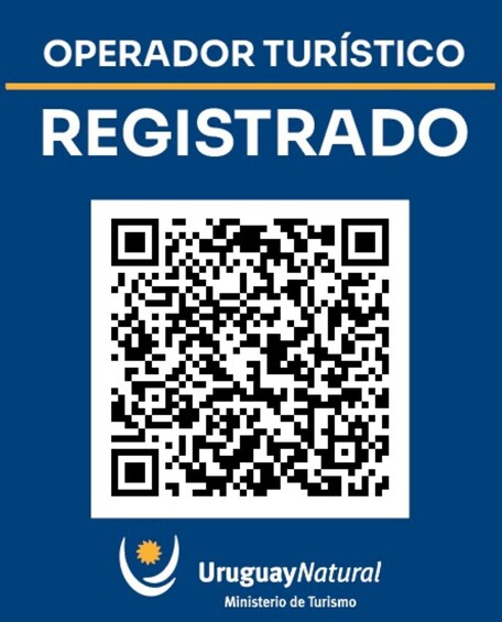 A QR code, the logo of Uruguay Natural, and the text 'OPERADOR TURÍSTICO REGISTRADO'. 5