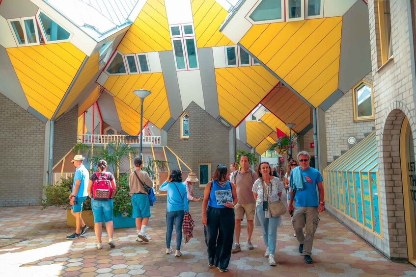 Picture 9 for Activity Rotterdam Highlights Walk in Spanish and Italian 3