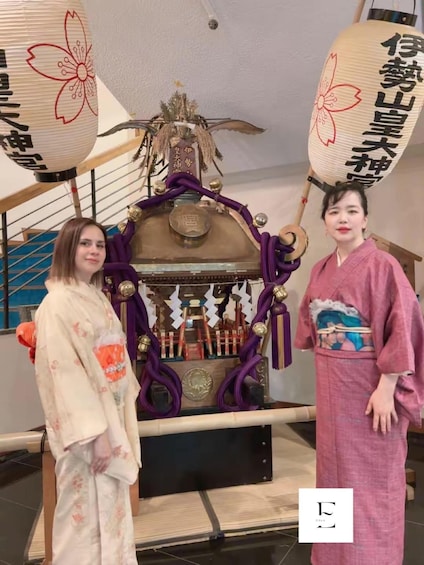 Picture 54 for Activity Yokohama: Japanese Nail and Hair Up makeup Kimono rental 3