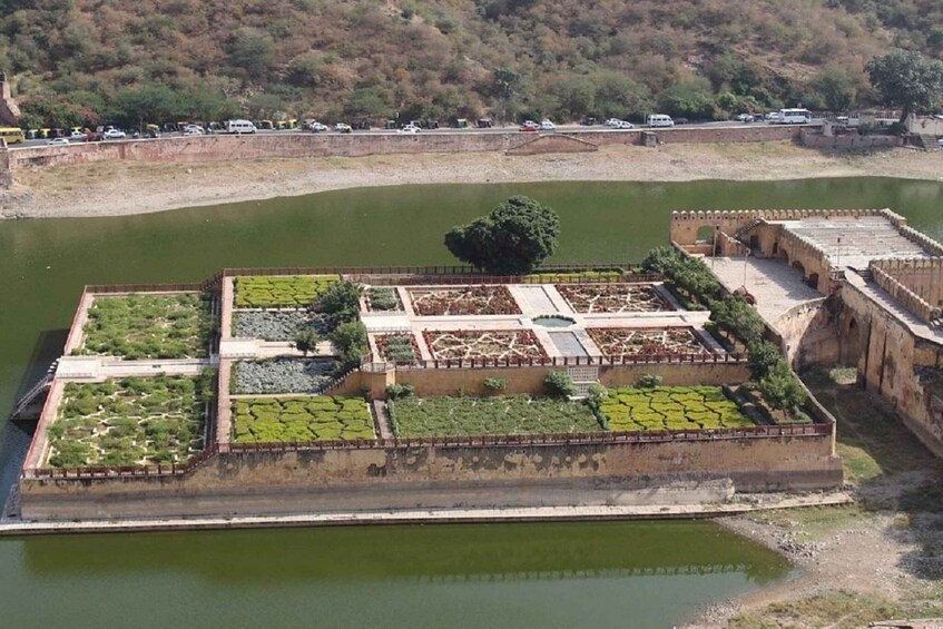 Picture 4 for Activity Jaipur: Royal Gems Full-Day Private Tour with Guide & AC Car 2